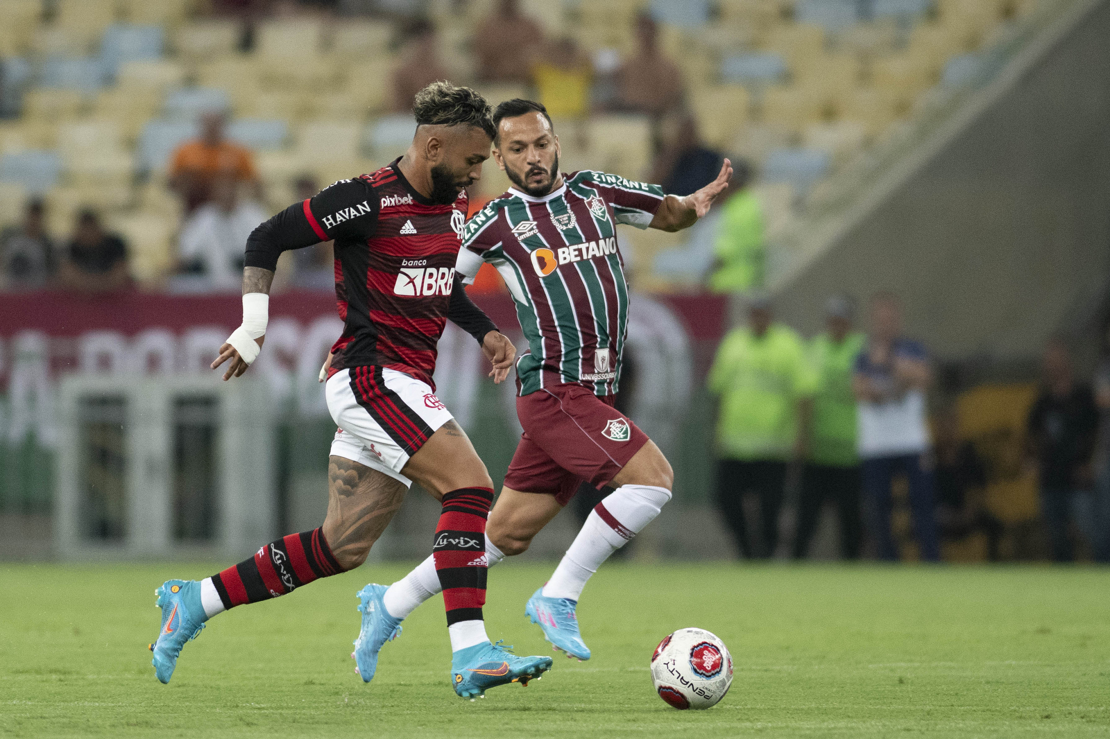 Flamengo on X: É amanhã, Nação! O MENGÃO enfrenta o Fluminense, às 18h, no  Maracanã, no jogo de volta da final do @cariocao! Acompanhe a partida ao  vivo e com imagens na