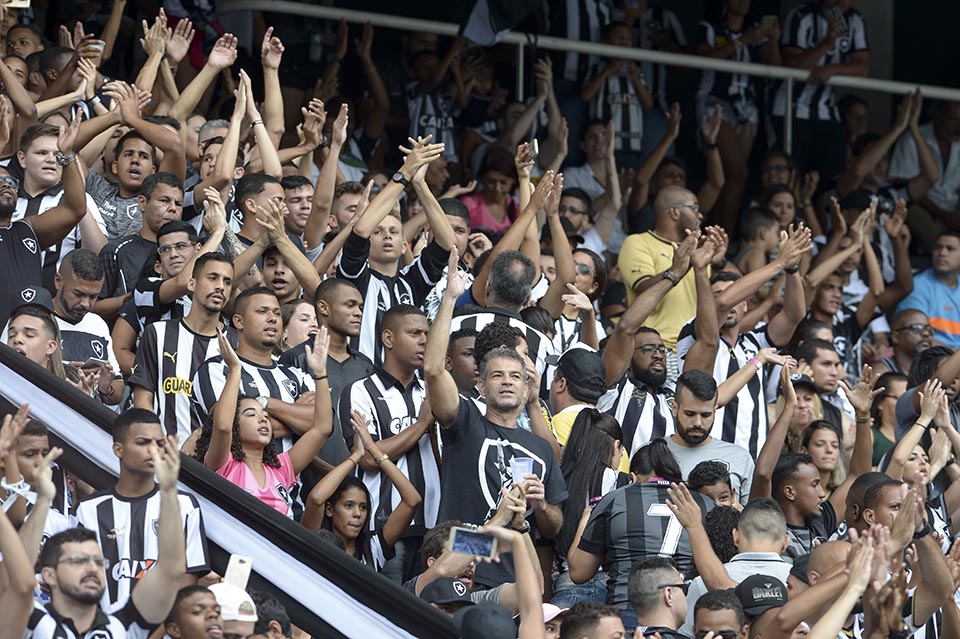 Botafogo de Futebol e Regatas - Ingressos - Botafogo x Internacional
