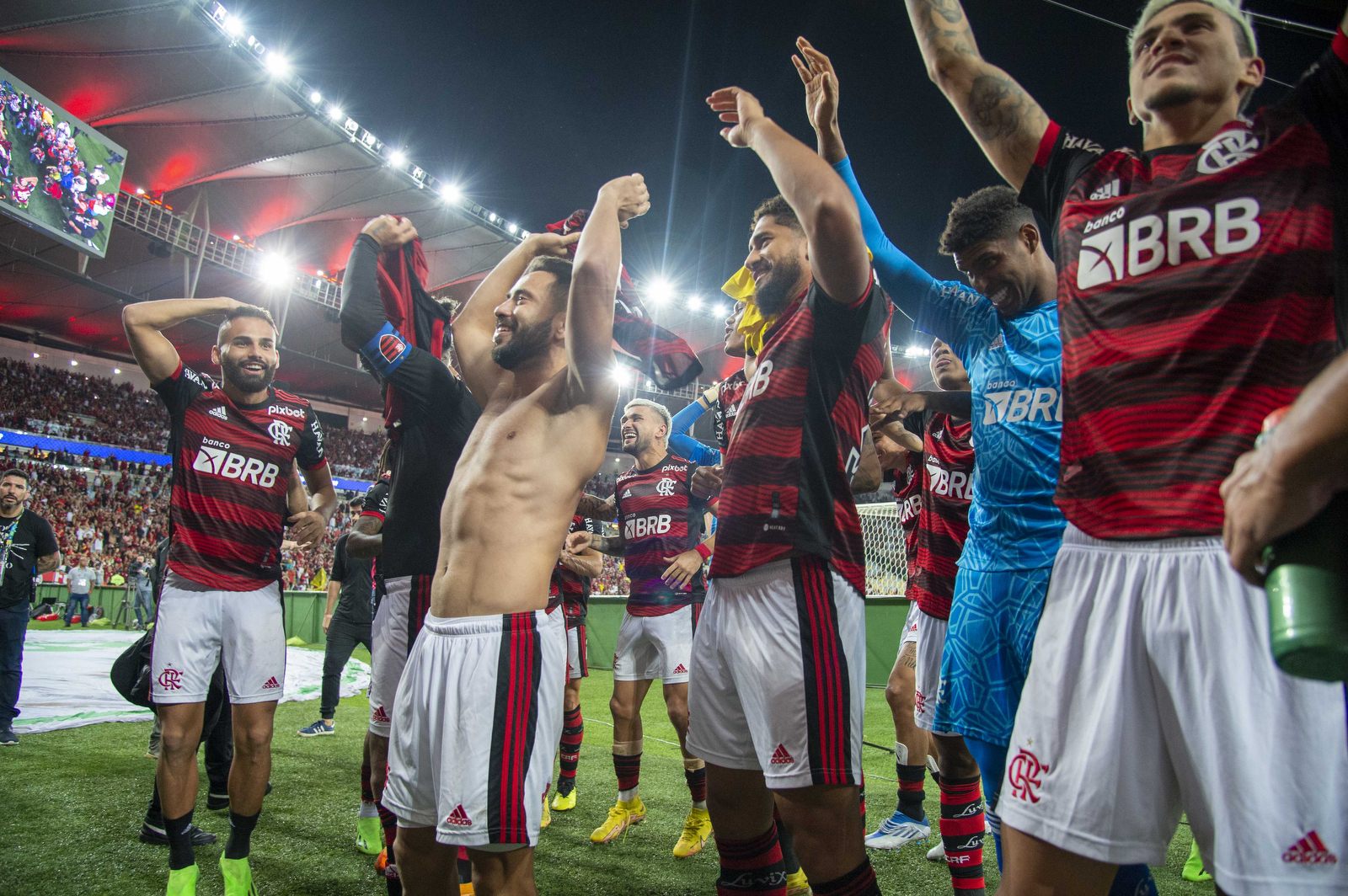 Flamengo loses at Maracanã to São Paulo by 0-1 in the first leg of the Copa  do Brasil final - Calcio Deal