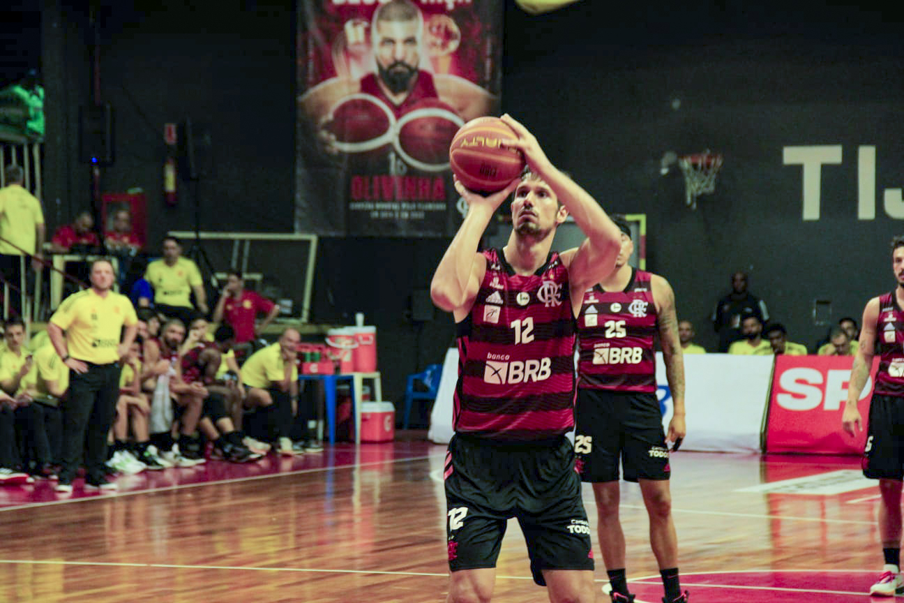 Em jogo emocionante, FlaBasquete vence o São Paulo fora de casa e assume a  Liderança do NBB