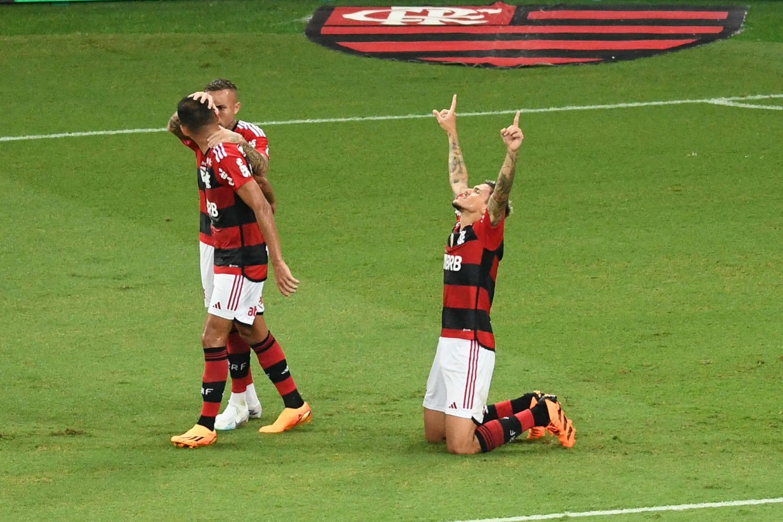 O JOGO MAIS MALUCO DO ANO, Flamengo 8 x 2 Maringá