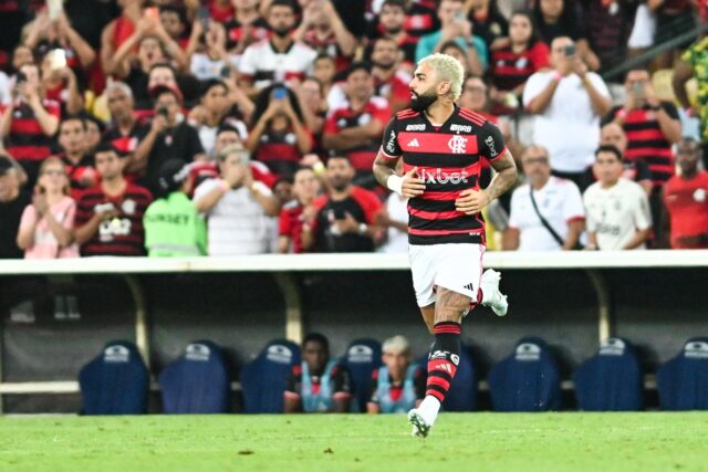 Flamengo x Amazonas: Vitória Rubro-Negra, Mas Futebol Abaixo